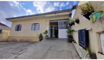 Casa no Xaxim com 200m² e 330m de terreno !!!!