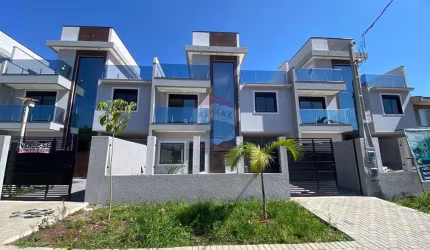 Sobrado com 3 Quartos e 5 banheiros à Venda, 188 m²