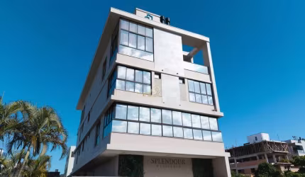 Sua Cobertura dos Sonhos em Mariscal – A Apenas 100 Metros do Mar!