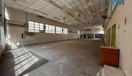 SALÃO COMERCIAL À VENDA – 733m² – LOCALIZAÇÃO ESTRATÉGICA!