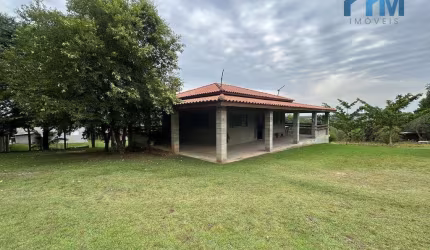 Venda de Linda Chácara Iracema - Salto/SP