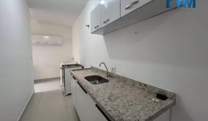 Locação Imperdível: Apartamento Semi Mobiliado com 2 Vagas – R$1.900