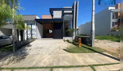 Casa com 3 dormitórios à venda, 105 m² por R$ 920.000,00 - Condomínio Village Moutonnée - Salto/SP