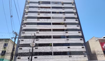 Belo apartamento na ponta verde com três quartos sendo 01 suíte, 116m², venha conhecer!