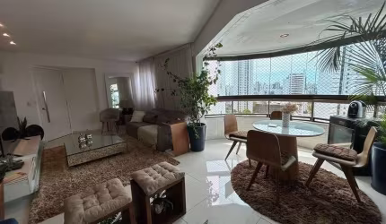 Apartamento para venda com 124 metros quadrados com 3 quartos sendo 2 suítes