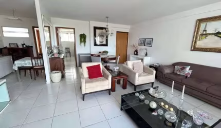 Imóvel para venda possui 113 metros quadrados com 3 quartos em Espinheiro - Recife - PE