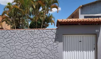 Casa com 3 dormitórios à venda, 196 m² por R$ 575.000,00 - Fátima III - Pouso Alegre/MG