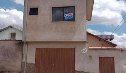 Casa com 3 dormitórios à venda, 100 m² por R$ 320.000,00 - São João - Pouso Alegre/MG