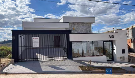 Casa com 3 dormitórios à venda, 180 m² por R$ 1.690.000,00 - Residencial Astúrias - Pouso Alegre/MG