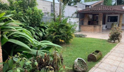 Casa com 3 dormitórios à venda, 100 m² por R$ 640.000,00 - Massaguaçu - Caraguatatuba/SP