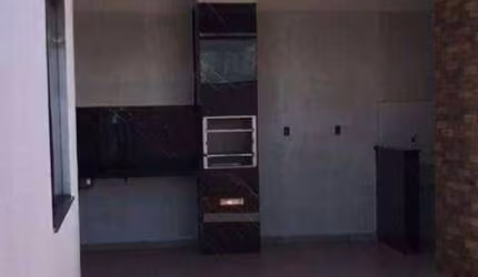 Casa com 3 dormitórios à venda, 105 m² por R$ 550.000 - Santo Expedito - Pouso Alegre/MG