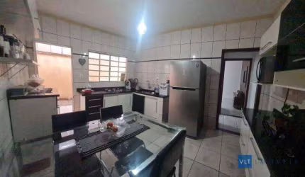 Casa com 2 dormitórios à venda, 100 m² por R$ 300.000,00 - Árvore Grande - Pouso Alegre/MG