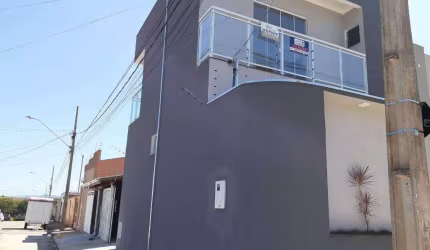 Sobrado com 2 dormitórios à venda, 120 m² por R$ 420.000 - Cidade Vergani - Pouso Alegre/MG