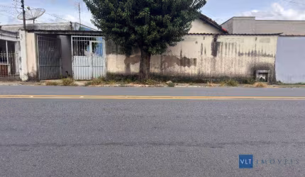Casa com 3 dormitórios à venda, 120 m² por R$ 430.000 - Centro - Pouso Alegre/MG