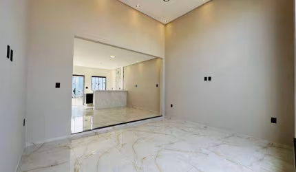 Casa com 3 dormitórios à venda, 130 m² por R$ 680.000 - Parque Real - Pouso Alegre/MG