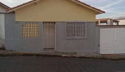 Casa com 3 dormitórios à venda, 98 m² por R$ 320.000 - Cidade Foch - Pouso Alegre/MG