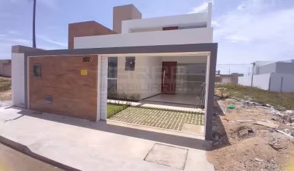 Linda casa recém construída no Luar da Barra 3/4 sendo 1 suíte