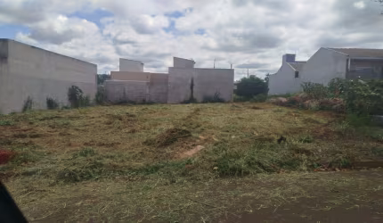 vendo terreno inteiro, jardim eldorado, 300 m² , faz 2 casas, documentação ok, marialva