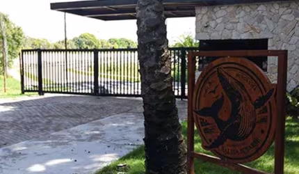 TERRENO EXCELENTE CONDOMINIO FECHADO BUSCA VIDA