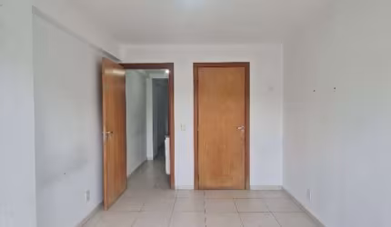 Apartamento com 1 quarto à venda na Cln 7 Bloco F, 1, Riacho Fundo I, Brasília por R$ 180.000