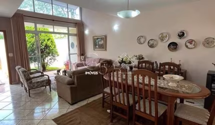 Casa a venda Condomínios Santa Teresa- Jardim Samambaia-Jundiaí- 3 quartos, sendo 1 suíte- 3 vagas cobertas