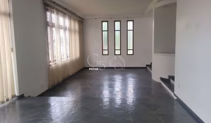 Casa térrea a venda - Jardim Paulista 1- Jundiaí - casa grande com 4 quartos, quintal, quarto de empregada, 4 vagas cobertas