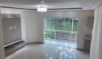 Sobrado com 2 quartos e uma suíte situado San Marino Caieiras