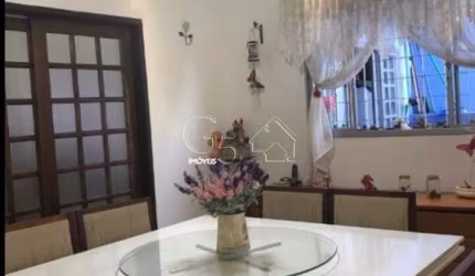Casa térrea à venda com 3 dormitórios sendo um suíte Sala, cozinha, 1 banheiro 2 vagas cobertas- Jundiaí- SP