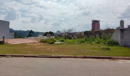 Oportunidade única: Terreno comercial de 438m² na Região Central de Caieiras-SP!