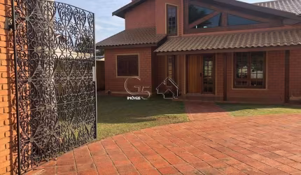 CASA mobiliada para venda no condomínio TEREZA CRISTINA com 244 m² ampla área verde no Medeiros-Jundiaí/SP