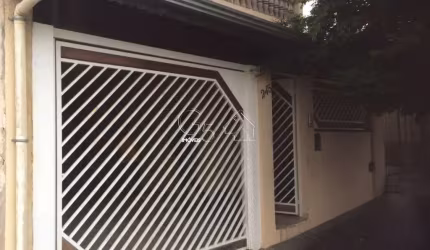 Casa sobrado a venda , 3 quartos, 2 suítes, quintal, churrasqueira, 2 vagas de garagem ,bairro Anhangabaú- Jundiaí SP