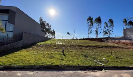 Ótimo terreno com 420m² (12x35), plano, pronto para construir!