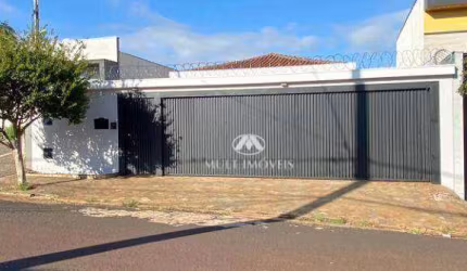 Casa Térrea Residencial ou Comercial em ótima localização no Bairro Alto da Boa Vista com 461m² de terreno e 340m² área útil.
