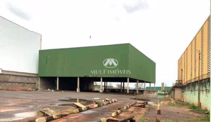 Galpão localizado no bairro Distrito Empresarial Prefeito Luiz Roberto Jábali com terreno de 8.941m² e 2.057m² de área útil. Frente Rod.  Anhanguera.
