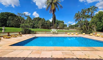 Propriedade localizada no coração da Cidade de Bonfim Paulista -SP com área de 14.994,10m² e 2065,43m² de área construída, 4 casas e muita área verde.