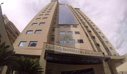 Loja no Centro Empresarial Jr Botânico com 544m²