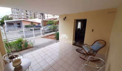 Casa Térrea localizada no Jd. Paulista com 330m², 3 dormitórios.