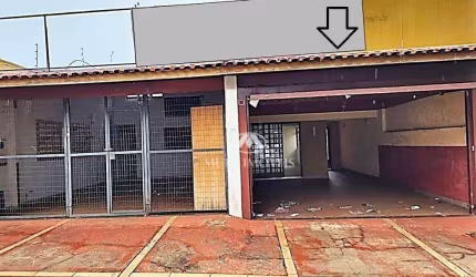 Imóvel Comercial em ótima localização na Av. Paris, 250m² de terreno e 229,32 de área útil.