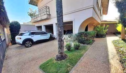 Sobrado no Bairro Jd. Sumaré com 04 suítes, piscina, varanda gourmet  com 595m² de área útil.
