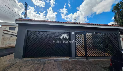 Casa térrea em ótima localização no Bairro Vila Tamandaré com 135m² de área comum.