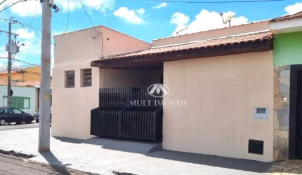 Casa Térrea localizada no Bairro Campos Elísios, 178m² de área útil.
