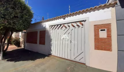 Casa com 3 dormitórios à venda, 130 m² por R$ 428.000 - Independência - Ribeirão Preto/SP