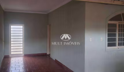 Casa Térrea localizada no Bairro Ipiranga com terreno de 215,36m² e 176,25m² de área construída.