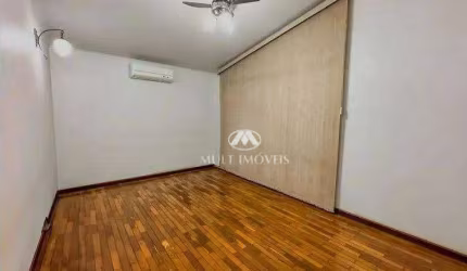 Casa em ótima localização no Bairro Sumarezinho com terreno de 300m² e 183,10m² de construção.