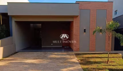 Casa Nova, térrea em condomínio com lazer completo.
