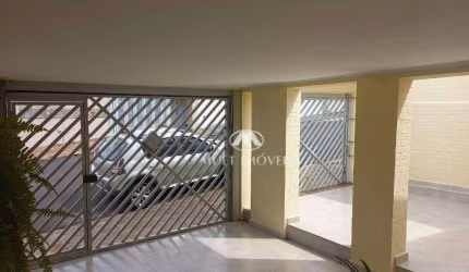 Casa Térrea reformada localizada no Jd. Paulistano com 200m²de terreno e 154,33m² de construção, próximo à Avenida 13 de Maio, UPA, farmácias.