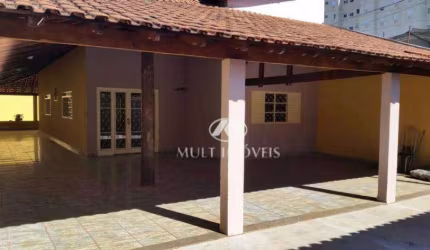 Casa Térrea em excelente localização no Bairro Pq Presidente Dutra II com 314,50m² de terreno e 239m2 de construção.