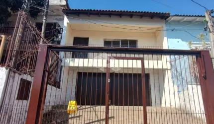 Casa com 139 m², 3 dorm, Vila Jardim - Porto Alegre