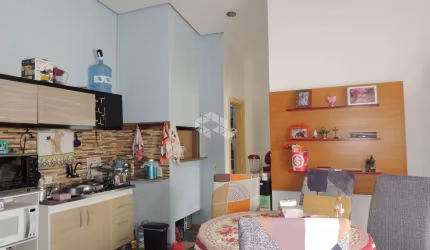 Casa com  264 m², 5 dormitórios, 1 vaga de garagem