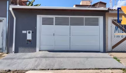 Casa com 3 quartos à venda na Rua Portugal, --, Jardim Celani, Salto por R$ 550.000